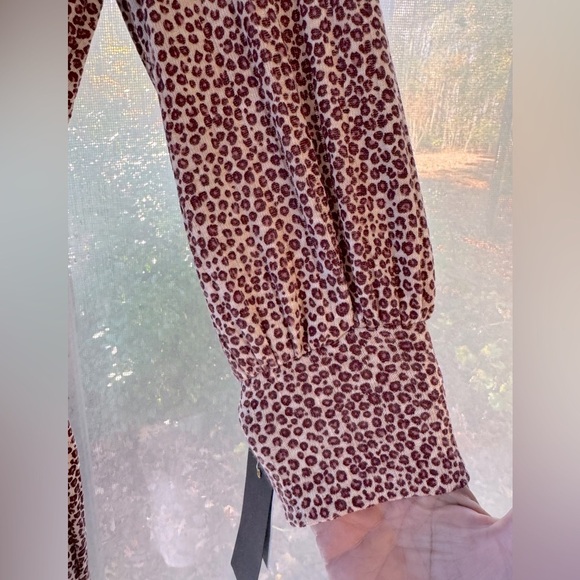 NWT City Studio index leopard print dress with surplice neck size small & belt. - Picture 9 of 12